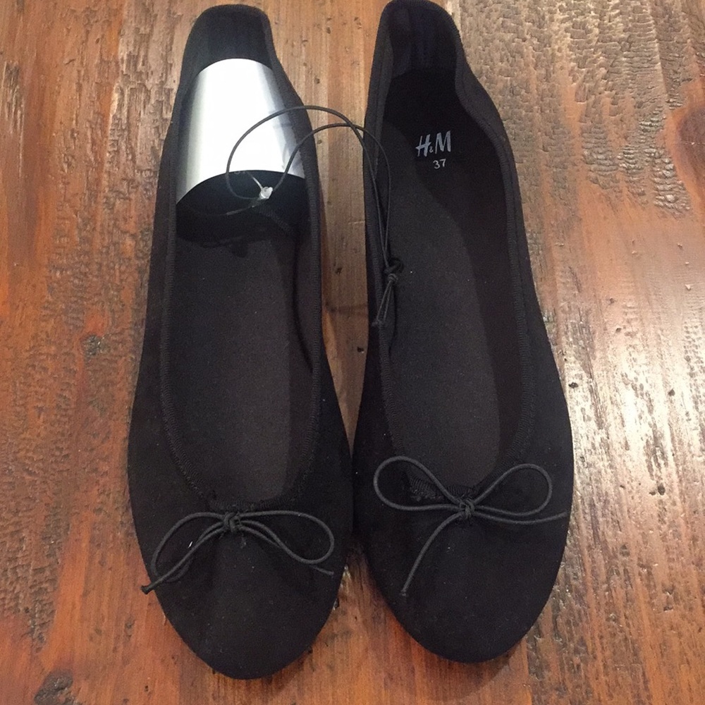 NWT H&M Black Ballet Flats with Bow